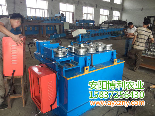 大棚機(jī)器設(shè)備4 大棚機(jī)器設(shè)備4